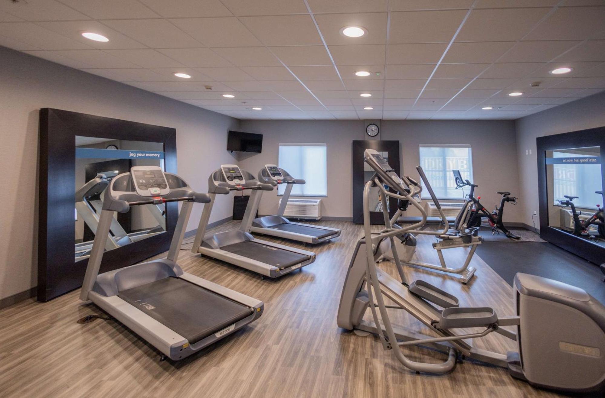 Hampton Inn & Suites By Hilton Seattle/Kent Exteriör bild