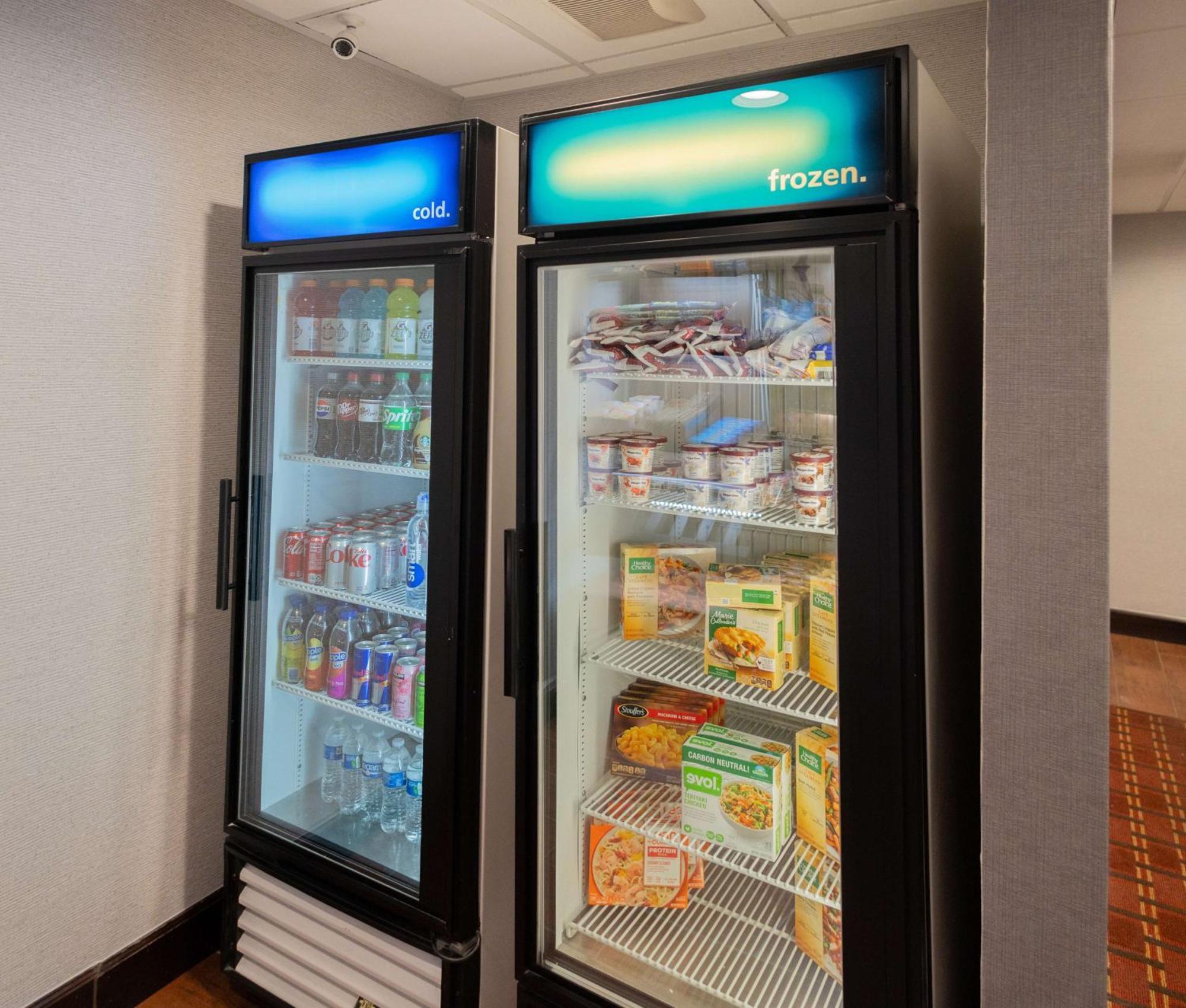 Hampton Inn & Suites By Hilton Seattle/Kent Exteriör bild