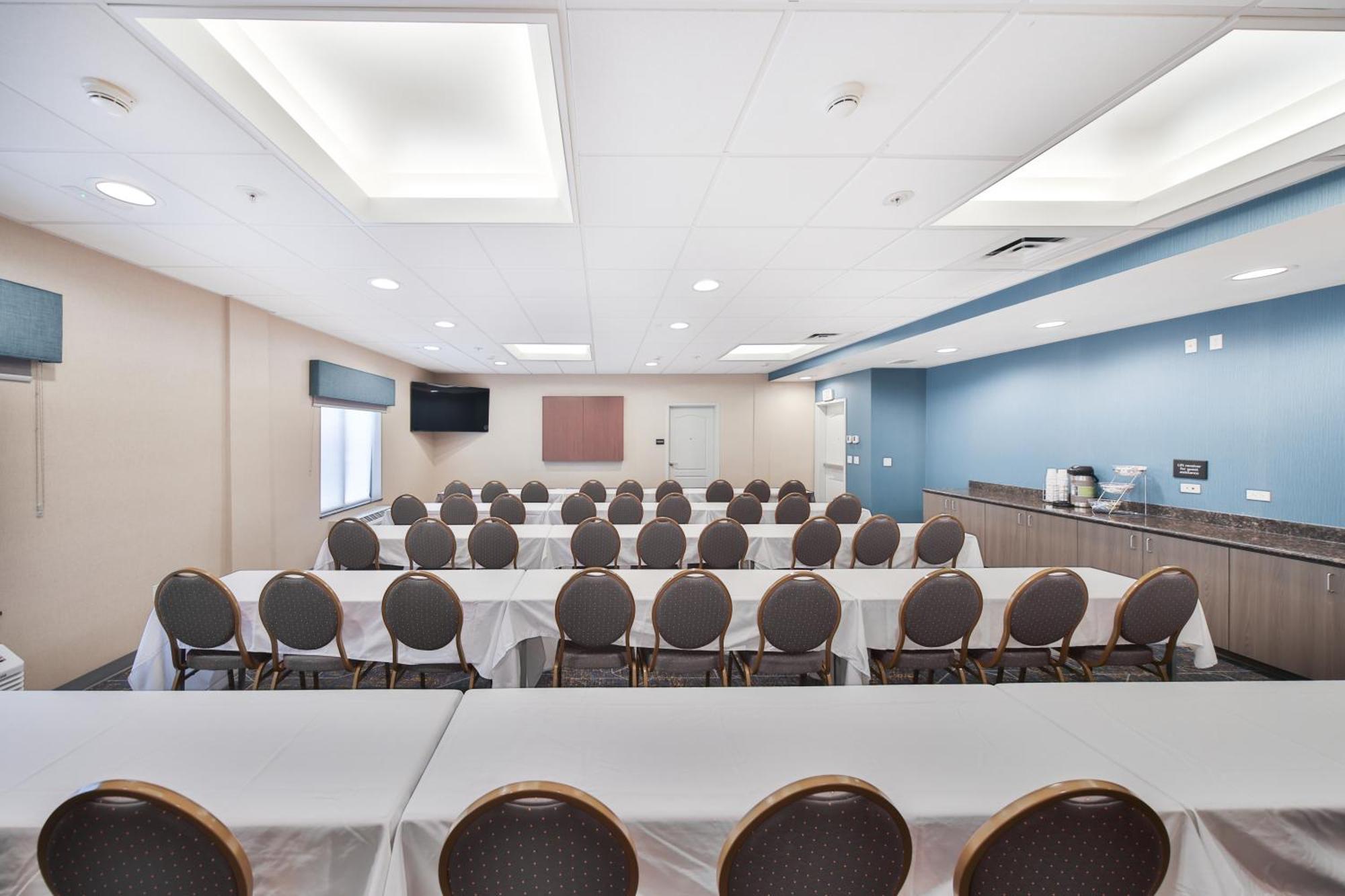 Hampton Inn & Suites By Hilton Seattle/Kent Exteriör bild